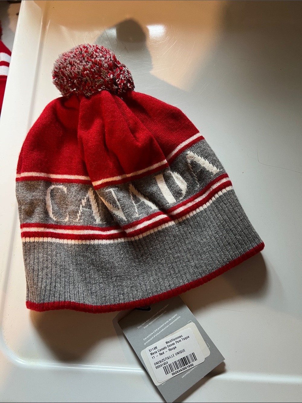 NWT Canada Goose Men’s Pom Toque in Red/Grey/White